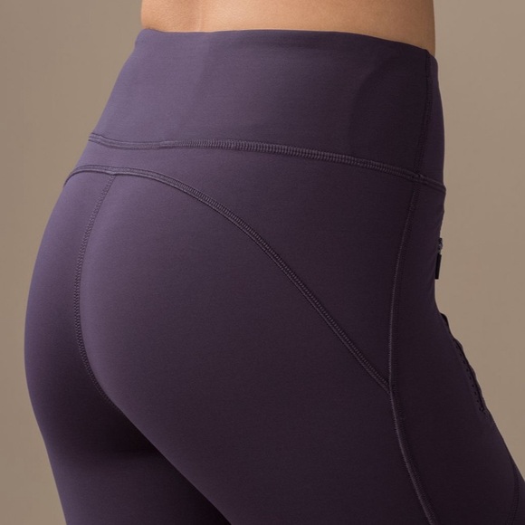 Lululemon Invigorate 7/8 Tight (25") Black Currant Size 4 - Picture 4 of 10